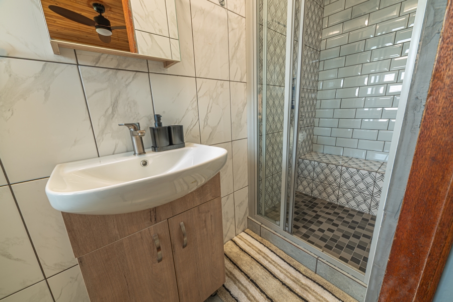 3 Bedroom Property for Sale in Fraaiuitsig Western Cape